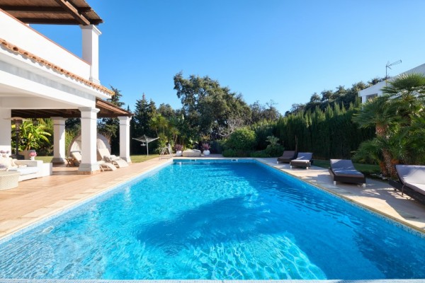 White Villa Private Pool