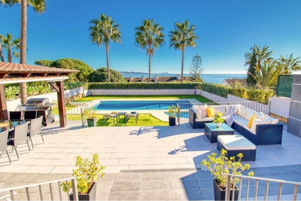 Fabulous villa with spectacular sea views