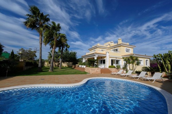 Luxury Traditional villa