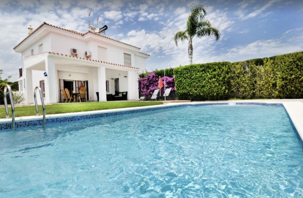 Private Pool Villa, Punta Umbria